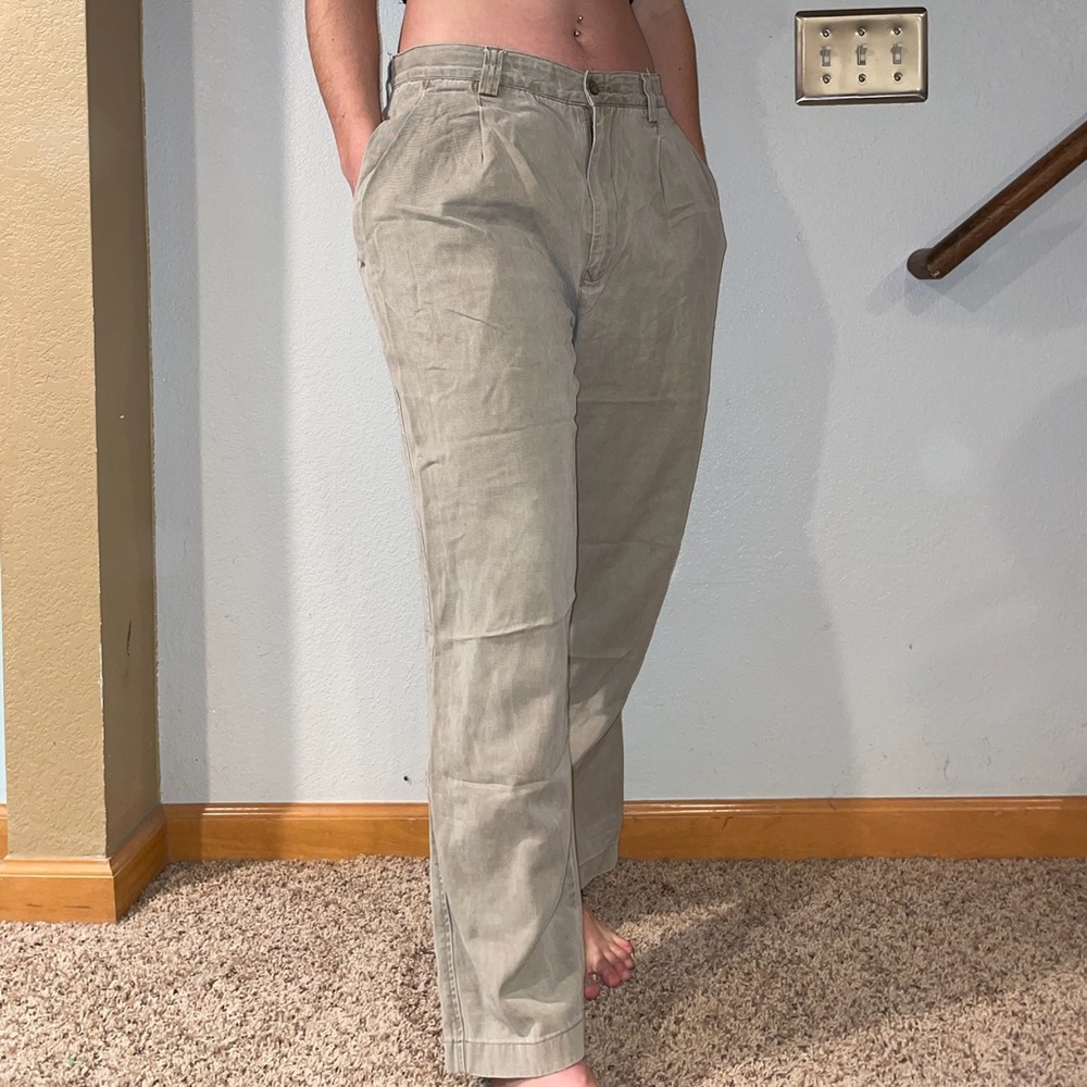 Tommy Bahama size 34 Relax Fit